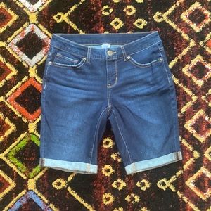 Time and Tru. Jean shorts size 8 NWOT